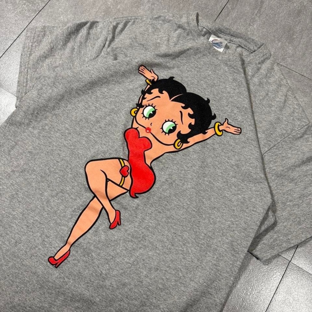 Vintage Betty Boop Graphic Tee Medium
